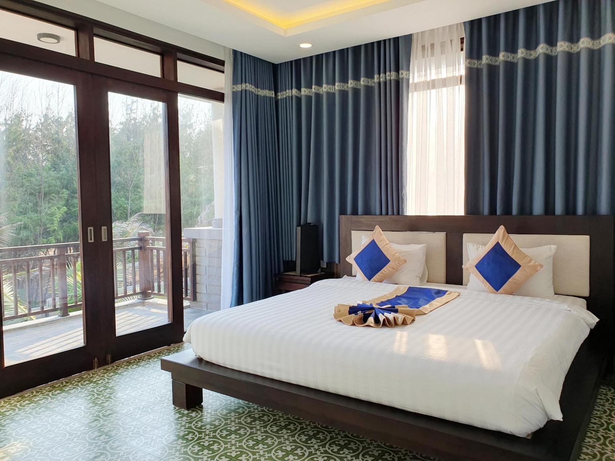 Starlight Villa Beach Resort & Spa Phan Thiet Exteriör bild