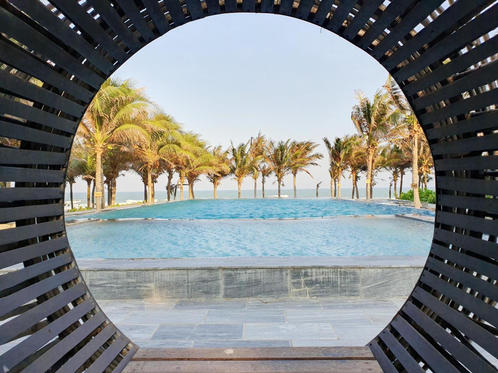 Starlight Villa Beach Resort & Spa Phan Thiet Exteriör bild