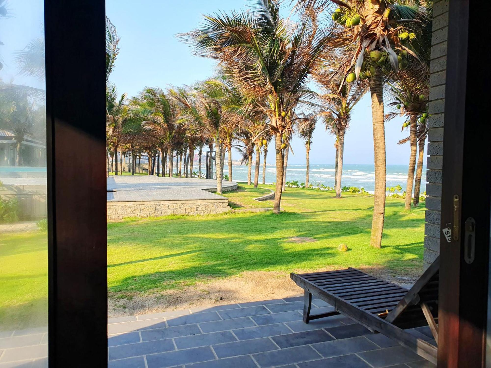 Starlight Villa Beach Resort & Spa Phan Thiet Exteriör bild