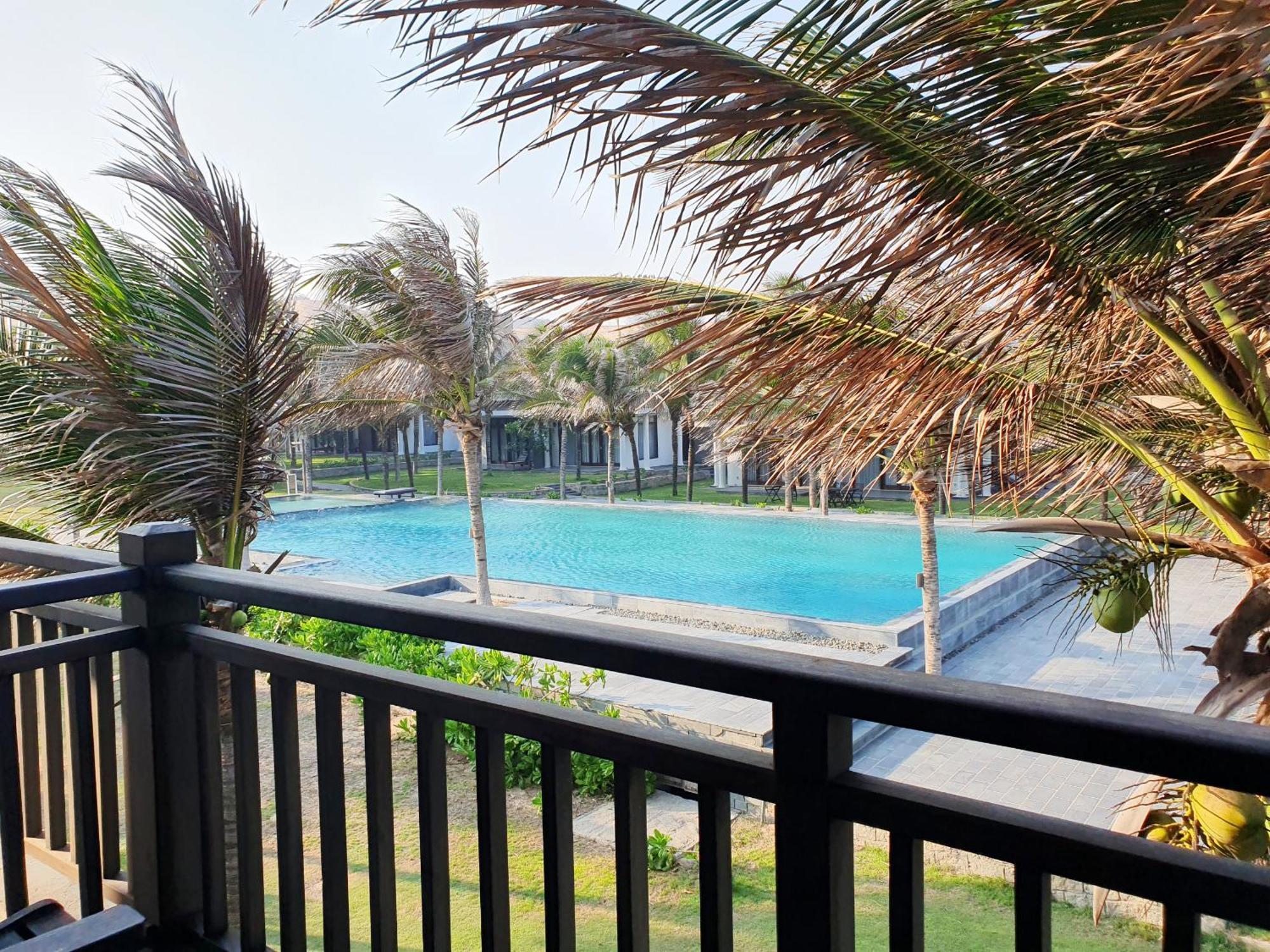 Starlight Villa Beach Resort & Spa Phan Thiet Exteriör bild